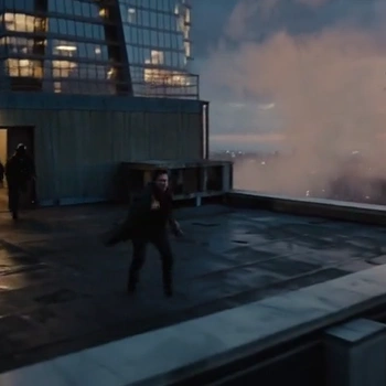 Official MiniMax H3 text-to-video workflow preview showing a cinematic rooftop action scene at dusk.
